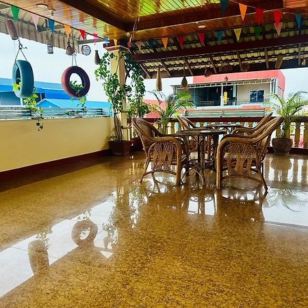 Savet Hostel Stoeng Treng المظهر الخارجي الصورة